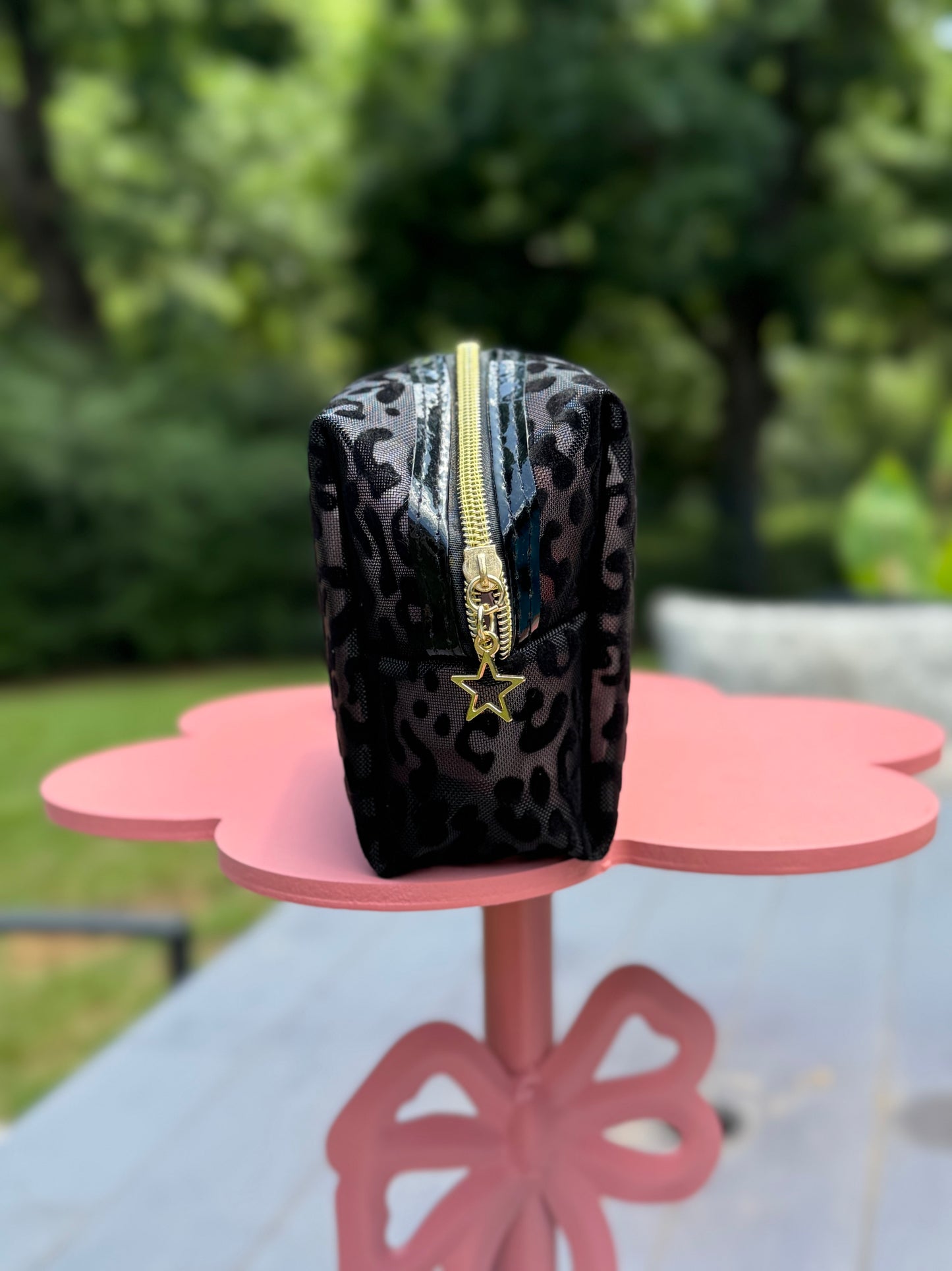 Black Leopard Print Mesh Makeup Bag image 1