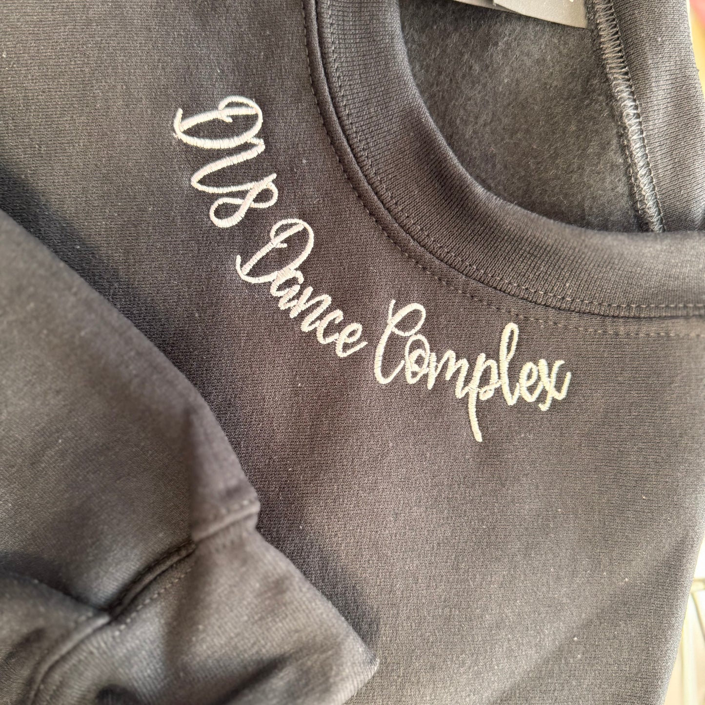 DV8 EMBROIDERED NECKLINE SWEATSHIRT