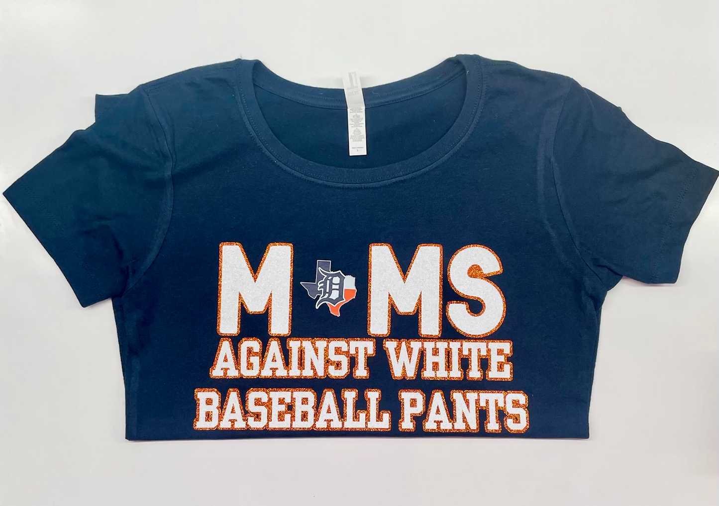 Moms Against White BB Pants T-shirt image 0