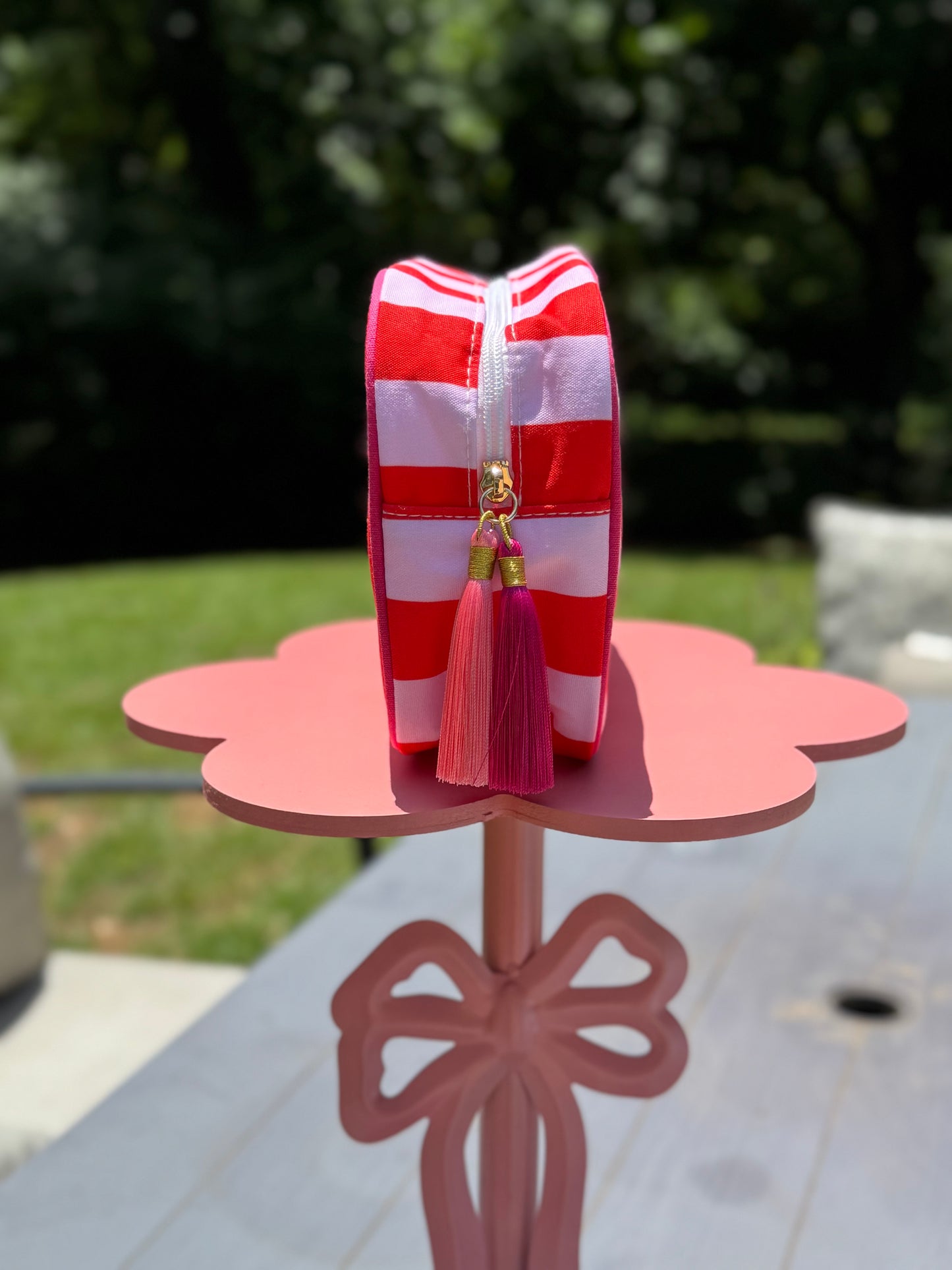 STRIPED MAKEUP BAG image 3