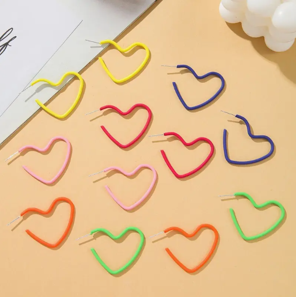 HEART SHAPED HOOPS image 0