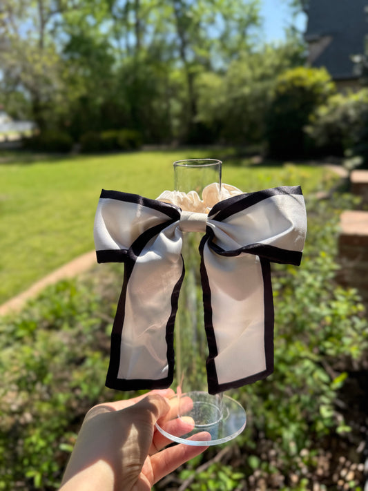 Scrunchie Bow image 0