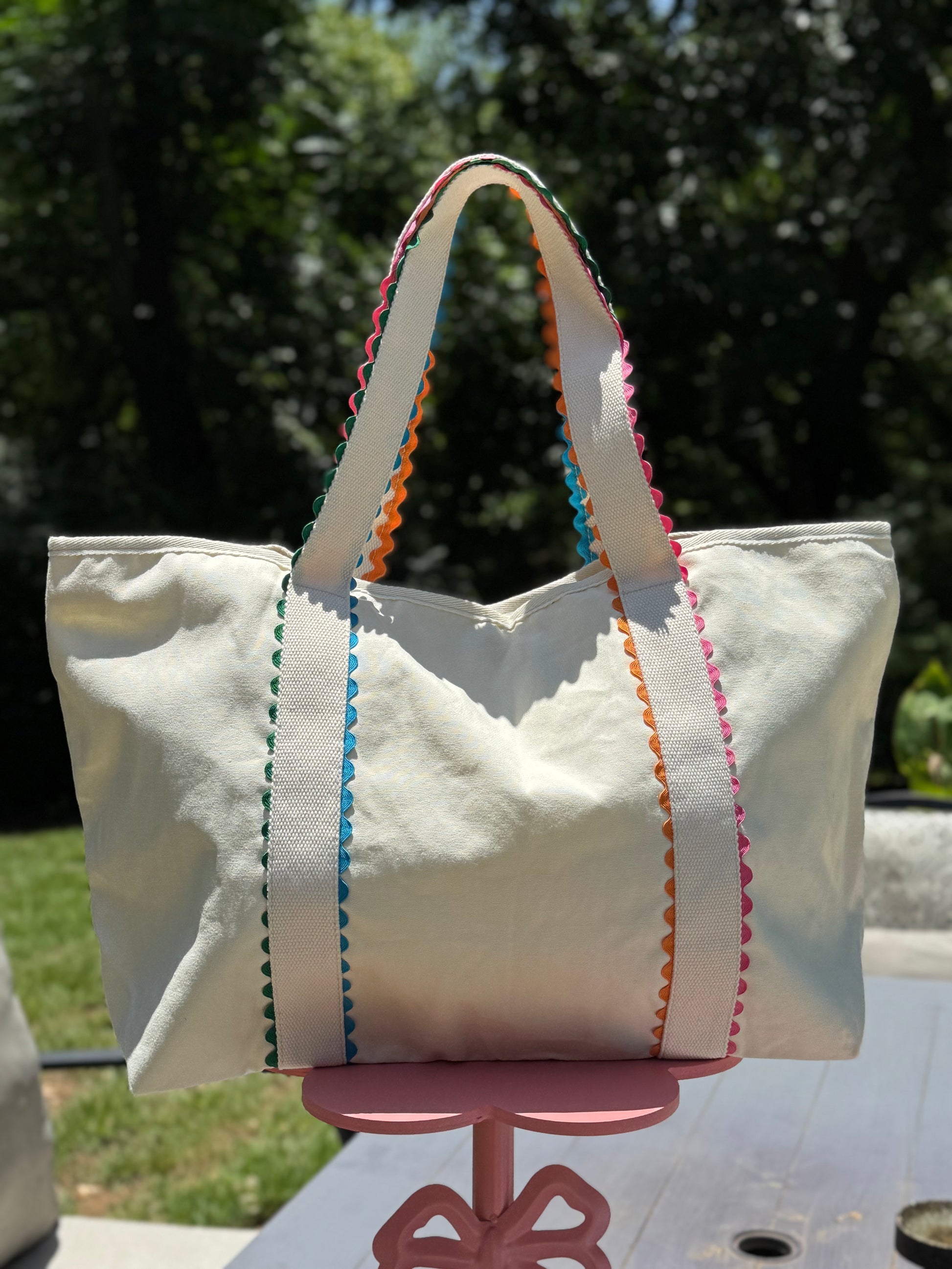 RAINBOW LACE WOMEN'S SHOULDER BAG image 0