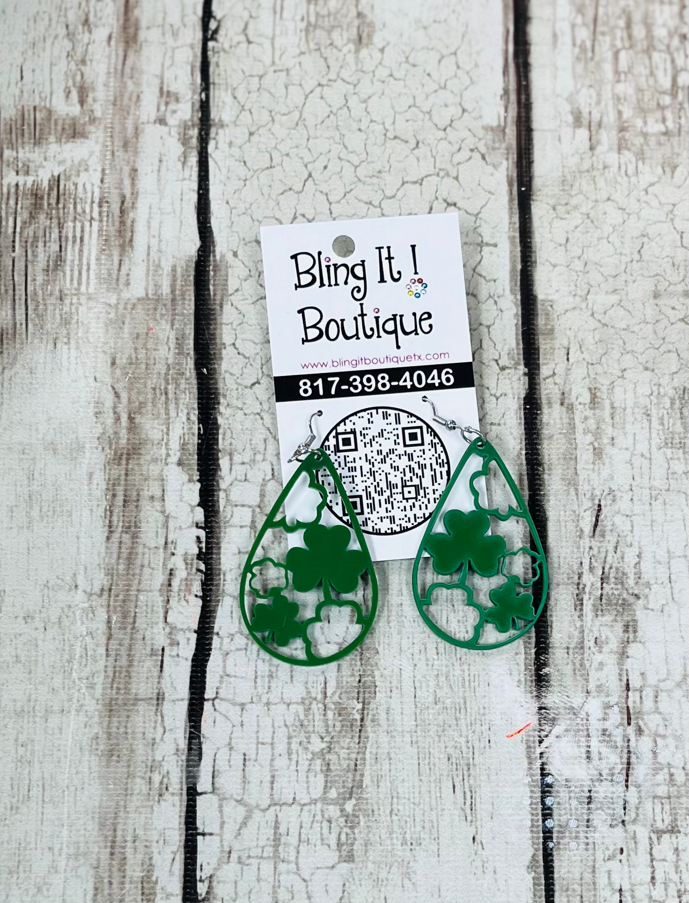 Teardrop Shamrock earrings image 1